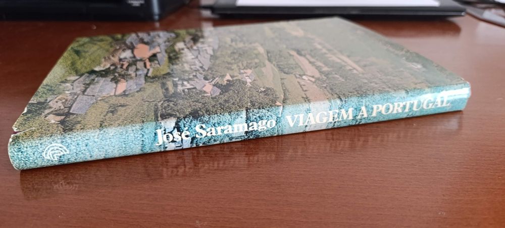 Viagem a Portugal - José Saramago