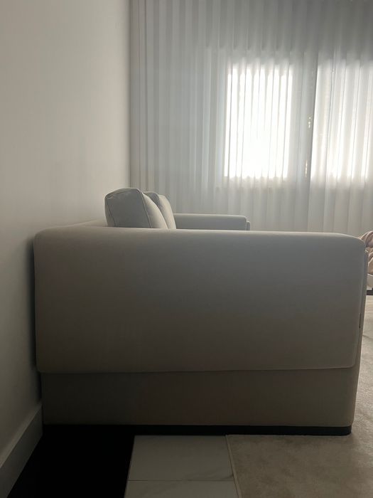 Sofá bege J. Barbosa