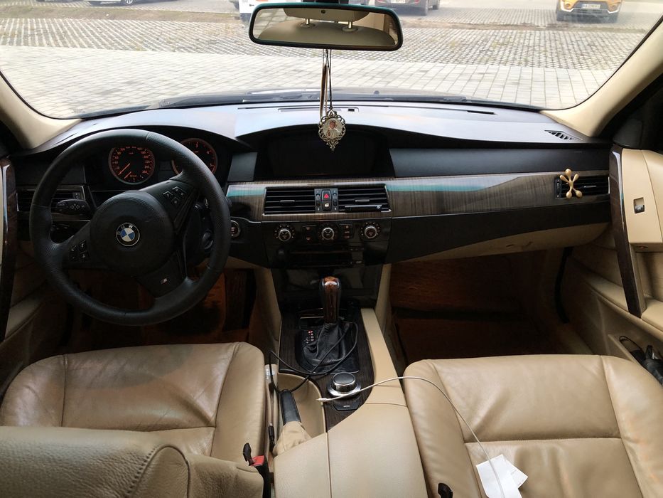 Продам BMW E60 320кс м57 автомат