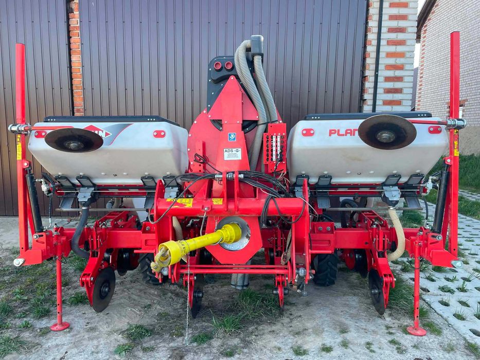 Siewnik punktowy do kukurydzy 4 rzędowy Kuhn Planter 3m