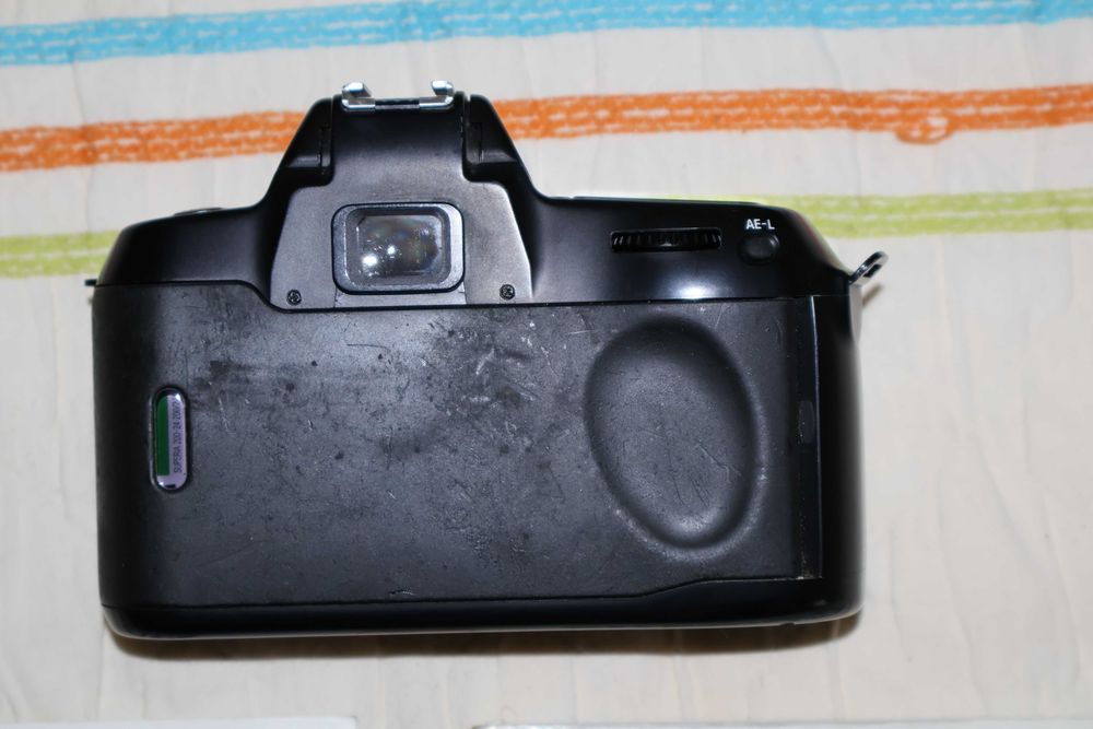 Máquina Fotografica Nikon F-70, usada
