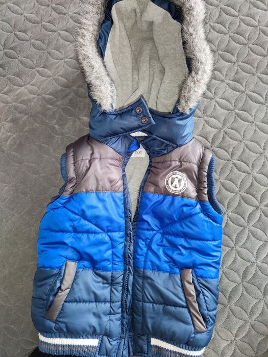 Bezrękawnik dla chłopca rozmiar 110