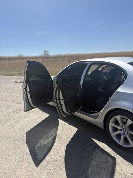 Продам хорошу BMW e60