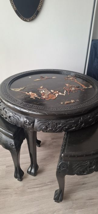 Mesa chinesa madeira com 4 banquinhos