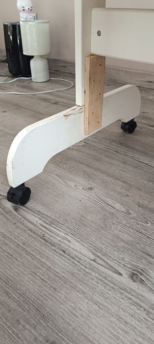 Kołyska na kołkach