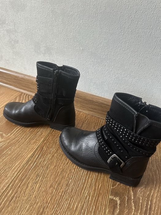 Дитячі чобітки 28р