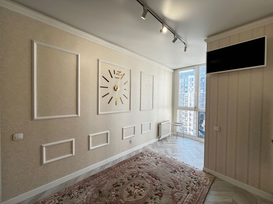 ЖК «Гранд бурже», 2 КІМ квартира 65 м2 з дизайнерським ремонтом.