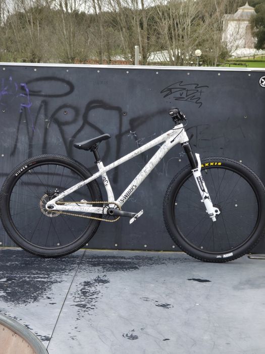 DirtJump SPECIALIZED P3 2026