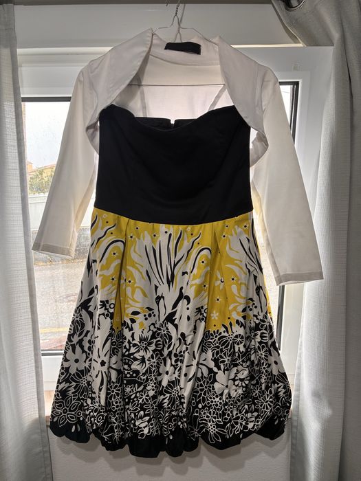 Vestido cai-cai efeito balão em baixo