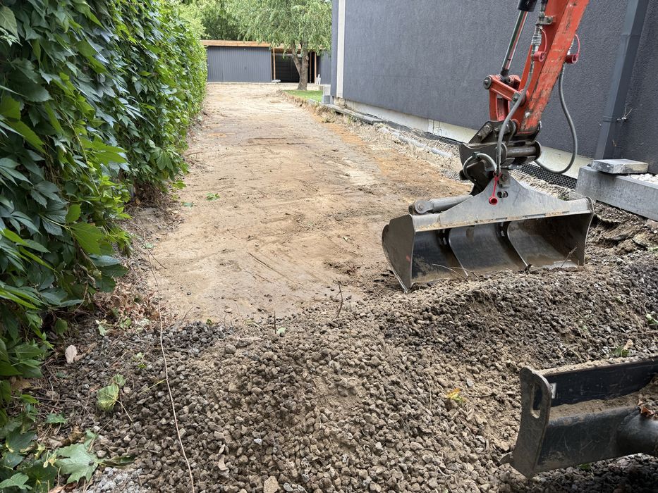 Uslugi Minikoparka 2.7T KUBOTA Wywrotka Wiertnica Hydrauliczna Ziemia