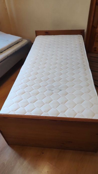 Łóżko pojedyńcze