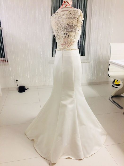 Suknia ślubna dwuczęściowa jesienno-zimowa