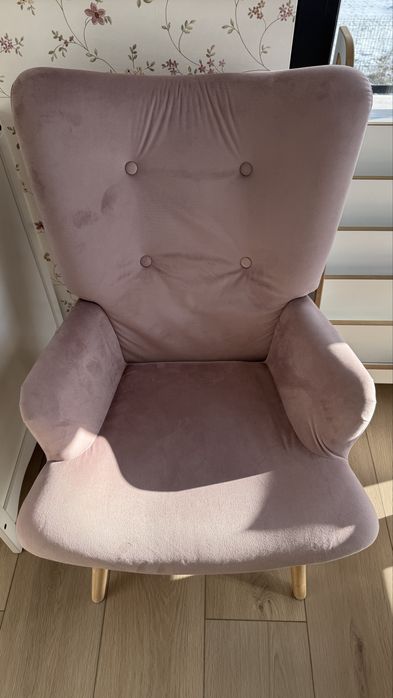 Fotel Moss uszak Homla liliowy fiolet róż
