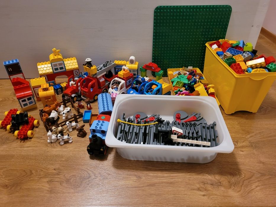 Duży zestaw Lego Duplo podkładka pociąg farma ciągnik straż karetka
