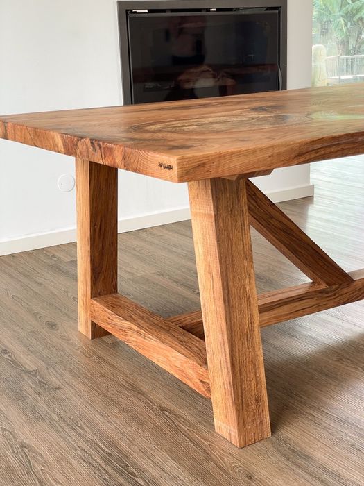 Tampo da mesa de madeira maciça