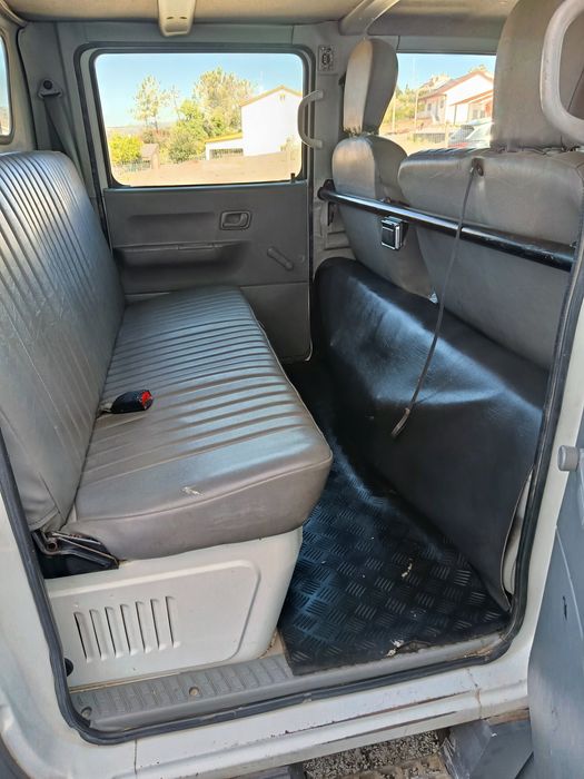 Mitsubishi Canter 7 lugares