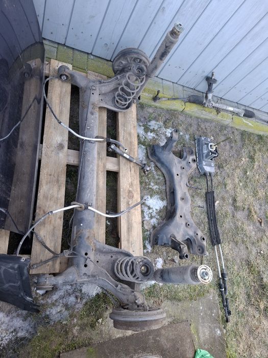 Tylna belka oś zawieszenie  tył volkswagen  up citigo mii  73 tys/km