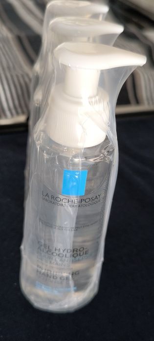 3 álcool gel LaRoche