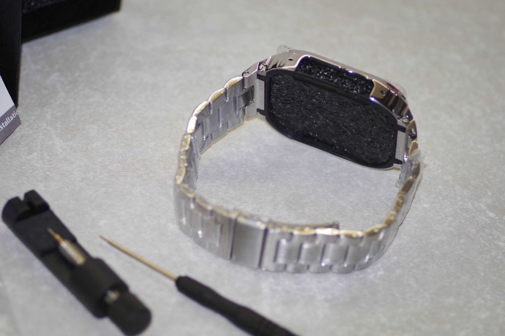 металевий корпус з ремінцем з нержавіючої сталі для iWatch