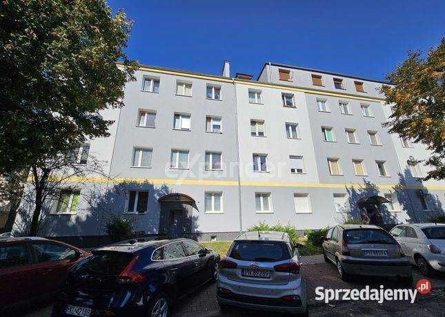 Atrakcyjne mieszkanie M3 1 Piętro 3 pokoje 70m2 centrum duża piwnica  zamiana na dom w okolicy Konina