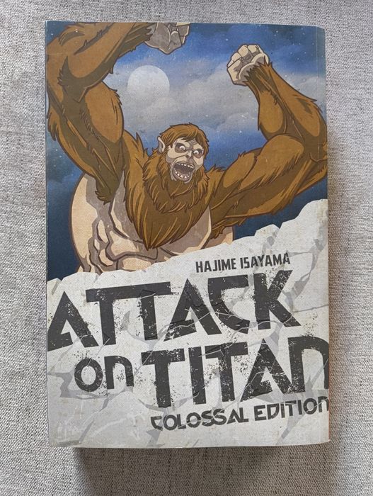 Attack on Titan Colossal Edition Manga 1-5 (Edição Colossal)