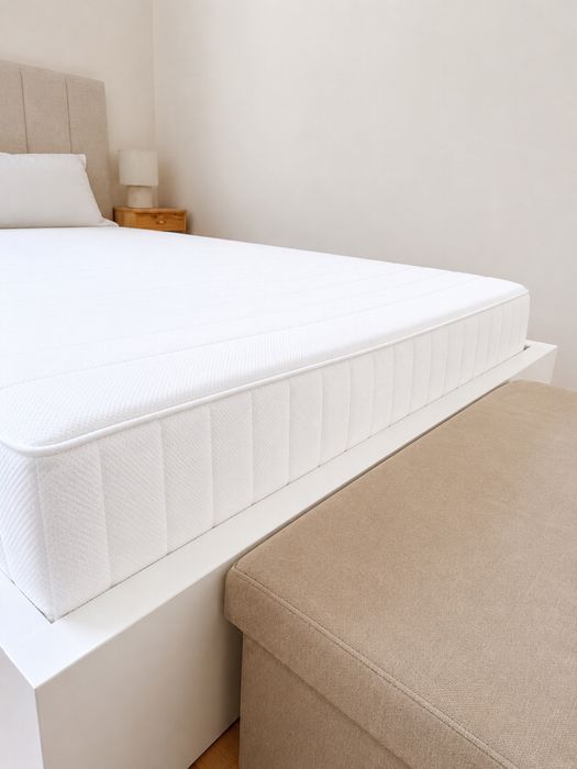 Cama Malm IKEA Branca Estrutura Estrado Cabeceira Gavetas Colchão 140x200