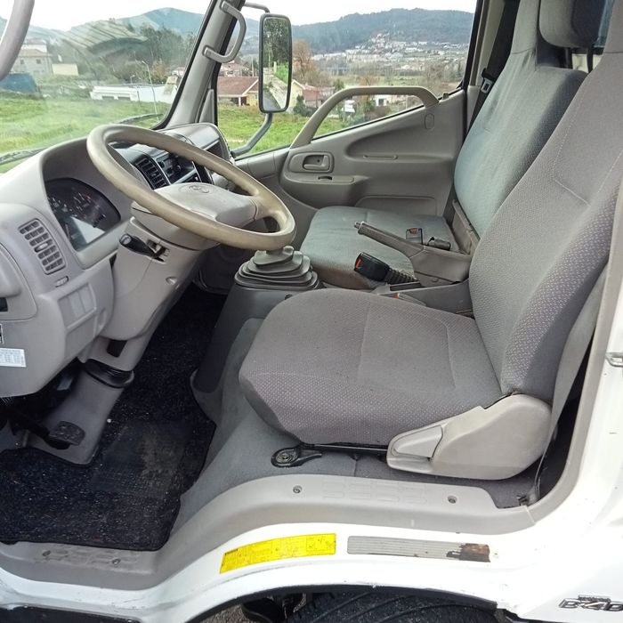 Disponível Toyota Dyna