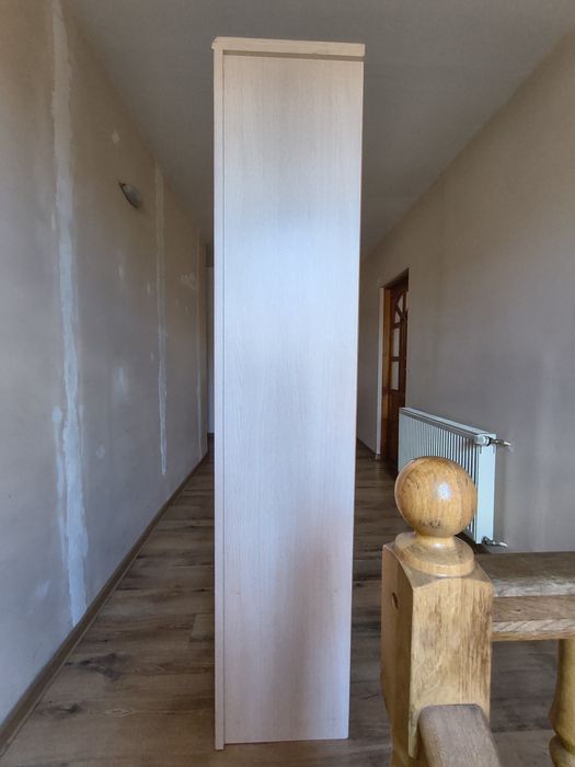Regał BRW z półkami i szufladami