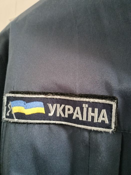Аксельбант та нашивка " Україна "