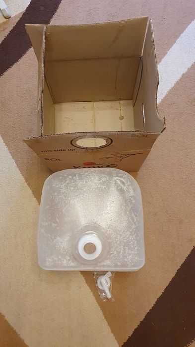 Рукомийник із пластиковим краном 20л /харчова ємність для  рідин/.