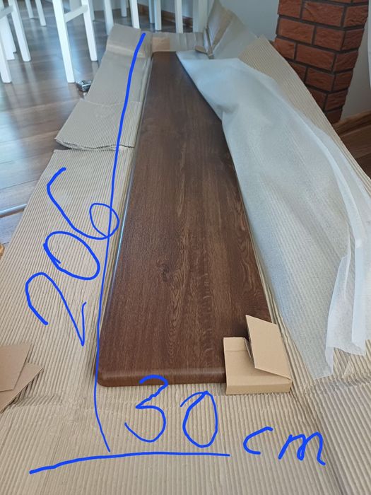 Parapet wewnętrzny  CIEMNY ORZECH MDF