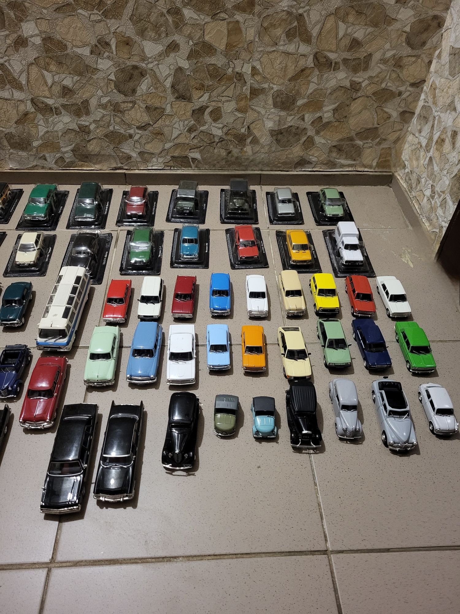 Продам машинкі автолегенда ссср: 200 грн. - Машинки Херсон на Olx