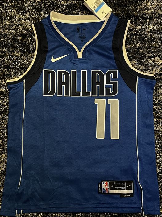 Portes grátis - Camisola NBA Irving Dallas M