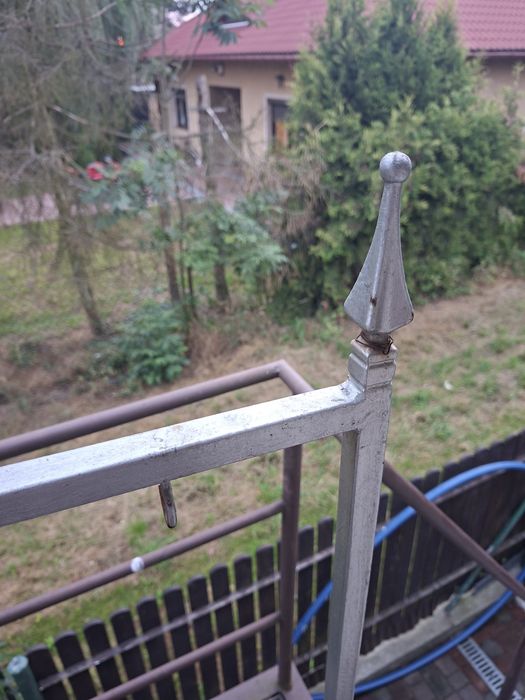Stojak metalowy srebrny