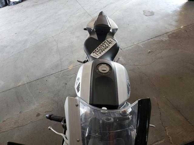 Yamaha yzfR7 2024 ямаха р7