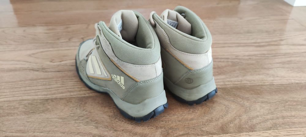 Bota Caminhada Adidas