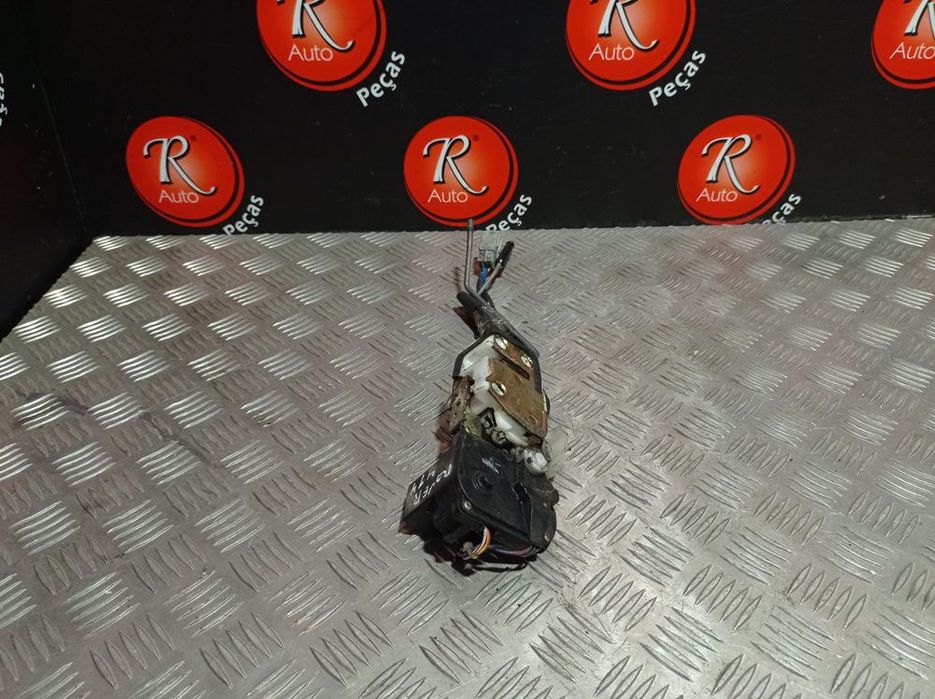 Fecho Da Porta Lateral Dto Rover 400 (Rt)