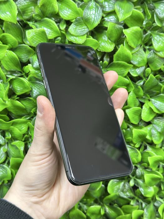 iPhone 11 Pro Max 64 gb акб 84% neverlock телефон айфон чорний
