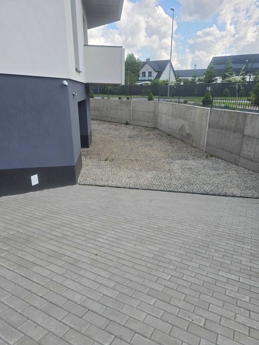 Nowy garaż do wynajecia