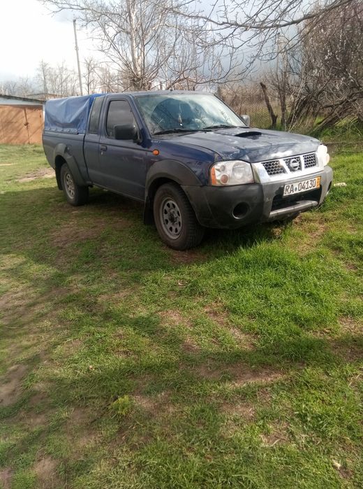 Нісан навара D22,NP300