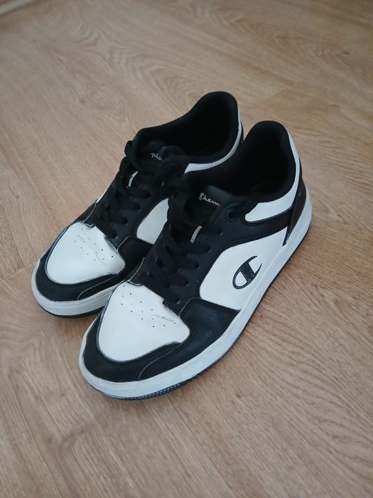 Sprzedam buty Champion