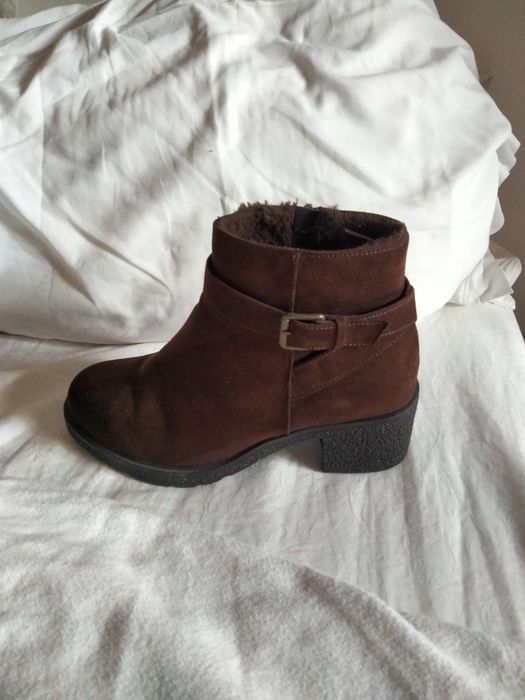 Botas como novas usadas duas vezes tamanhos 36/37/38