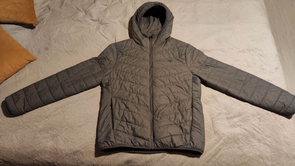 Kurtka puchowa 4F rozm. M (przejściowa)