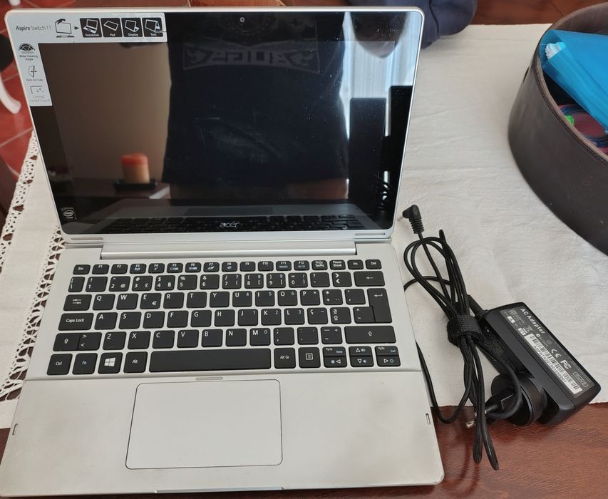 Portátil e tablet Acer