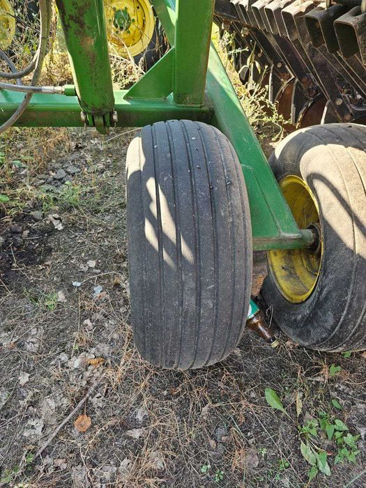 Сівалка механічна зернова + мілконасінні культури та добрива John Deere 455, ширина захвату 7,6 м, міжряддя 15см