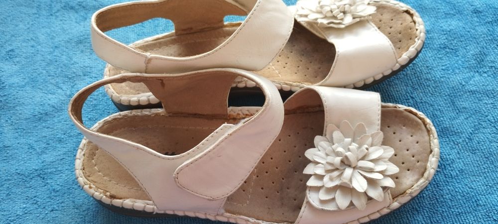 Sandały damskie letnie rozmiar 37 białe