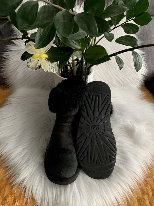 UGG 37 czarne śnisgowce skóra zamsz