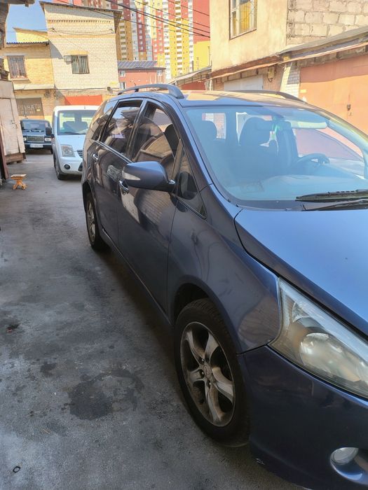 Mitsubishi grandis