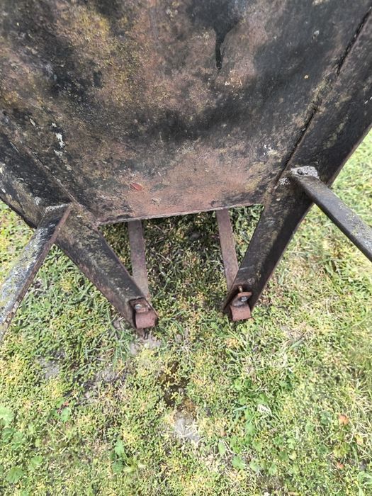 Stelaż taczki budowlanej