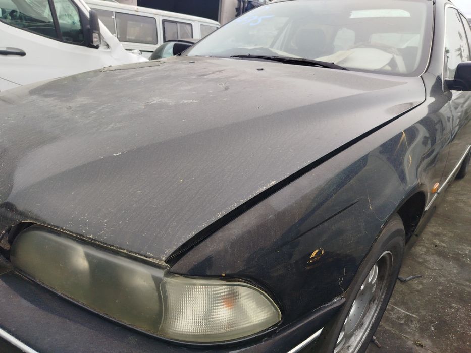 Capot BMW 5 Touring (E39)